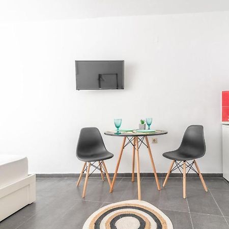 Modern Studio Near Downtown Ираклио Екстериор снимка