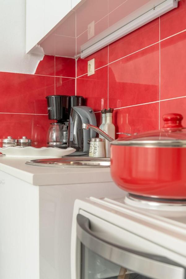 Modern Studio Near Downtown Ираклио Екстериор снимка