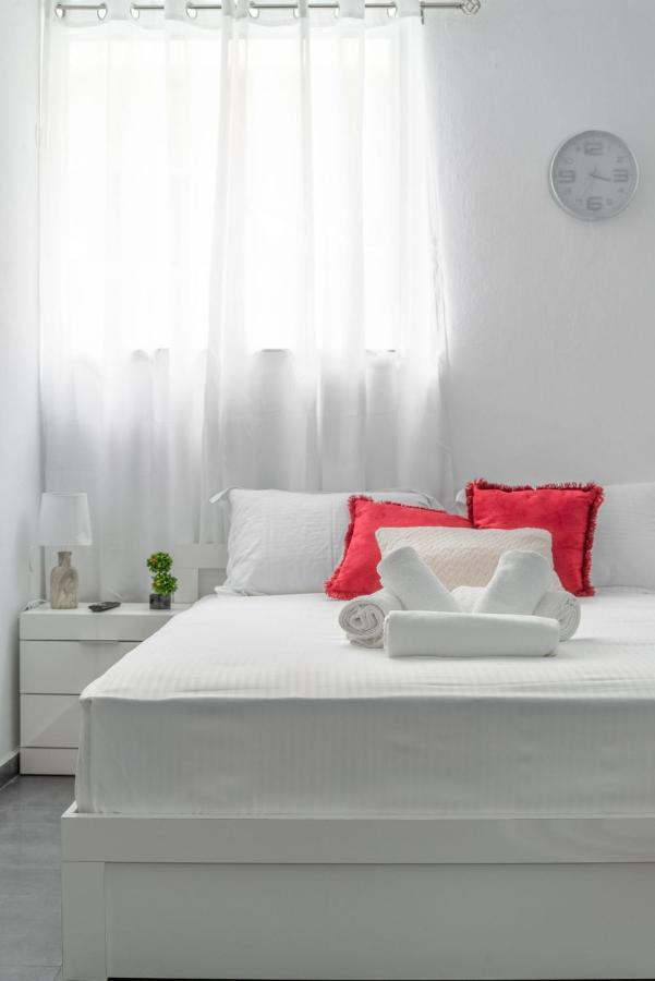 Modern Studio Near Downtown Ираклио Екстериор снимка